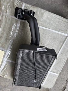 Evaporatore del climatizzatore per camion pesante Sino Truk HOWO Sinotruk C5H/C7H, ricambio 812W61942-0047/2 - Product Image 3