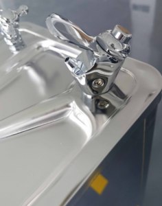 <span class=keywords><strong>Refroidisseur</strong></span> d'<span class=keywords><strong>eau</strong></span> de fontaine à boire en acier inoxydable le plus vendu (logo du client estampillé sur le <span class=keywords><strong>bassin</strong></span> de fontaine à boire DISPONIBLE) - Product Image 6