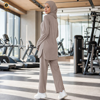Ensemble de vêtements de sport musulmans personnalisés imprimés Zaynab, haut à manches longues, leggings à haute élasticité, vêtements de sport musulmans pour la plage et la natation