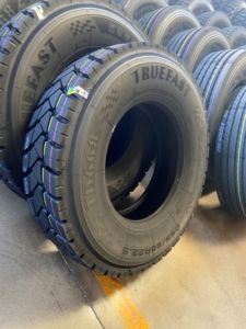 Pneus de camion de bonne qualité, neufs, 295/80R22.5 315/80R22.5 12R22.5 pour utilisation sur remorque, directement de l'usine, faciles à remplacer avec garantie - Product Image 3