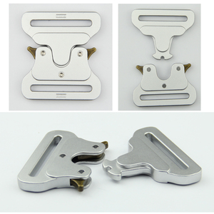 38Mm Kim Loại Nhanh Chóng Phát Hành Khóa Cho Vật Nuôi 1.5Inch Chiến Thuật Con Chó Cổ Áo Và Dây Xích Thiết Lập Kim Loại Clasp Vật Nuôi Cung Cấp Nhanh Chóng Phát Hành Khóa - Product Image 4