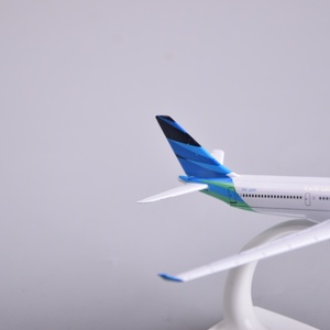 Modellino di Aereo A330 Garuda <span class=keywords><strong>Indonesia</strong></span> 16CM in Metallo Pressofuso con Carrello di Atterraggio in Zinco per Ragazzi - Product Image 4