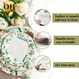 Vente en gros d'assiette verte Ouhe Service de vaisselle en porcelaine osseuse à motif coq et floral avec assiette à bordure dorée pour mariage sur le thème vert - Product Image 6