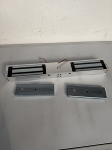 500kg Double Door Surface Mount Electromagnetic Lock 12V/24V with LED Indicator - Product Image 3