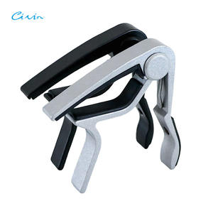CAPO de Guitarra de Aleación de Aluminio Negro Plateado de Alta Calidad y Durabilidad, con Logotipo Personalizado OEM, <span class=keywords><strong>para</strong></span> Guitarra Acústica, Clásica, Eléctrica y Bajo - Product Image 3