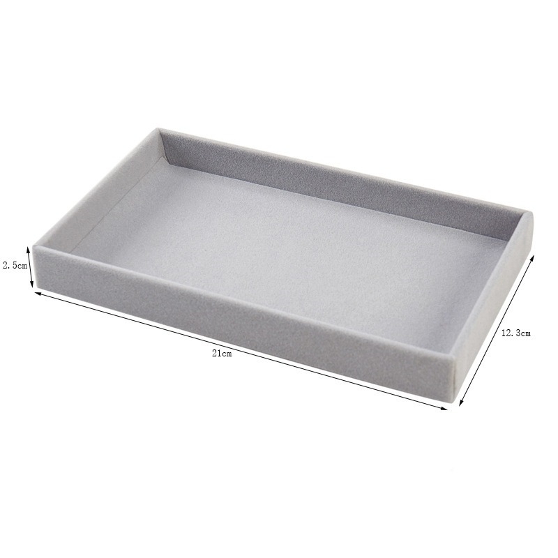 Plateau vide gris
