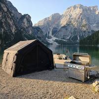 Tente de glamping gonflable noire de style sombre, personnalisable en gros (OEM), imperméable et coupe-vent, avec fournisseur d'usine