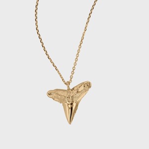 Collares con dientes de tiburón, collares con colgante chapados en oro amarillo sin deslustre, collares de moda personalizados de diseñador 2025 - Product Image 3