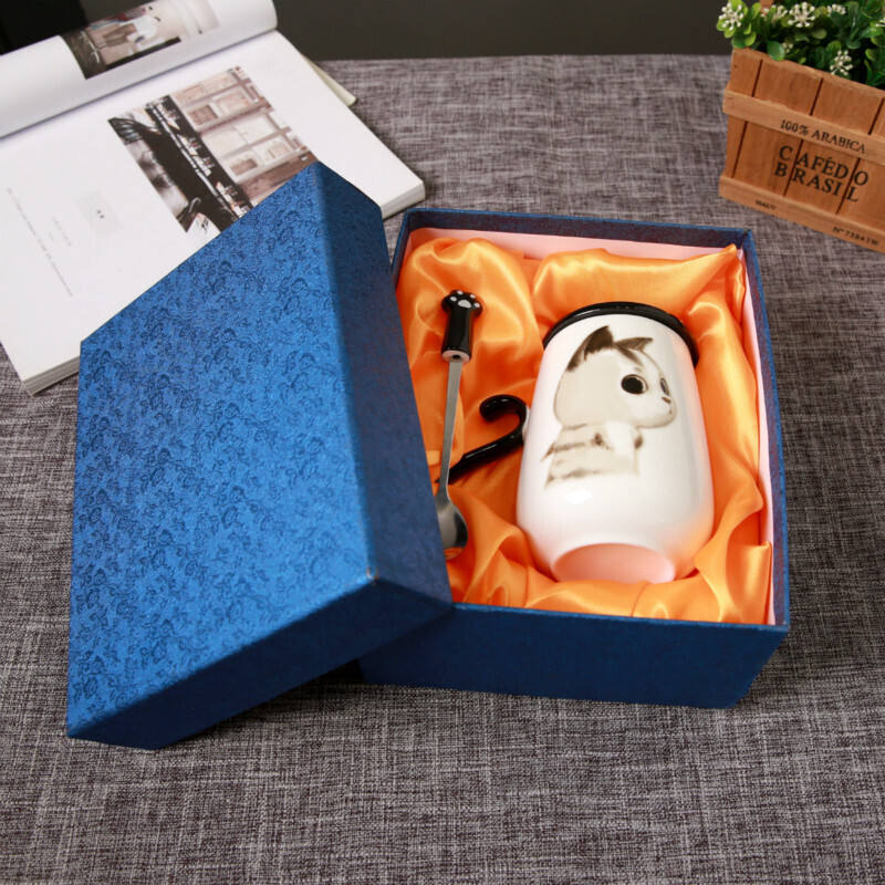 สีน้ำเงิน