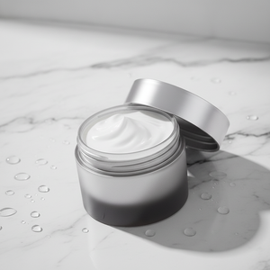 Crème pour le visage pour hommes avec Centella, Niacinamide et Vitamine E - Hydratant anti-gonflement, crème anti-âge jour et nuit pour hommes - Product Image 3