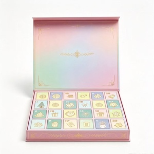 Boîte d'emballage de bonbons à couvercle rabattable rose dégradé, avec gaufrage doré, pour cadeaux - Product Image 1