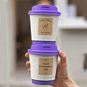 Gobelets en papier ondulé à double paroi de 8oz, 12oz, 16oz, personnalisables avec logo, noirs, pour café chaud, avec couvercle et manchons - Product Image 2