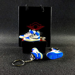 Breloques de sac en PVC souple imprimées à la main avec boîte, porte-clés chaussure 3D <span class=keywords><strong>mini</strong></span>, cadeau tendance - Product Image 5