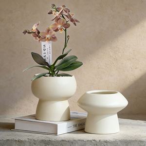 Pots à fleurs en céramique minimalistes, écologiques, légers, pour usage domestique, texture crémeuse, luxe pour orchidées, succulentes, bonsaïs - Product Image 4