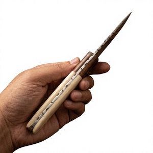 Cuchillo de Supervivencia y Caza de Acero de Damasco con Hoja Fija Tipo Drop Point, Mango de Madera Pakka Azul, Garantía de 3 Años, Personalizable - Product Image 3