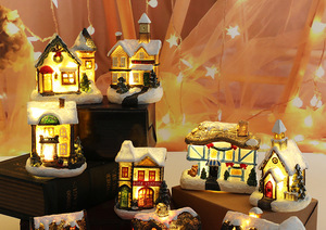 Casa de resina navideña con luz LED para decoración de pueblo, regalo creativo para las fiestas, figura en miniatura, ideal para dropshipping en Shopify. - Product Image 6