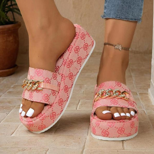 <span class=keywords><strong>Ciabatte</strong></span> di Grande Formato <span class=keywords><strong>per</strong></span> Donna con Catena, Pantofole con Piattaforma di Design, Vendita Diretta dalla Fabbrica - Product Image 4