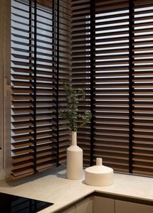 <span class=keywords><strong>Stores</strong></span> vénitiens en bois intelligents de luxe personnalisables, <span class=keywords><strong>stores</strong></span> <span class=keywords><strong>occultants</strong></span> sans cordon en bois pour fenêtre - Product Image 4
