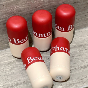 Phantom Bear Multiuso: Glaze Labbra Vellutato Opaco, <span class=keywords><strong>Blush</strong></span> e Ombretto Tre-in-Uno in Polvere che Esalta il Tono della Pelle, Facile da Applicare, Formato Standard - Product Image 1