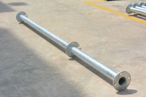 Pieux vissés en acier galvanisé pour système de montage solaire et construction de fondations avec ancre de terre hélicoïdale et longueur personnalisée - Product Image 2