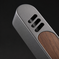 Désodorisant Auto Moderne Et Luxueux Clip De Ventilation Diffuseur De Parfum Solide Longue Durée Décoration Métal Bois