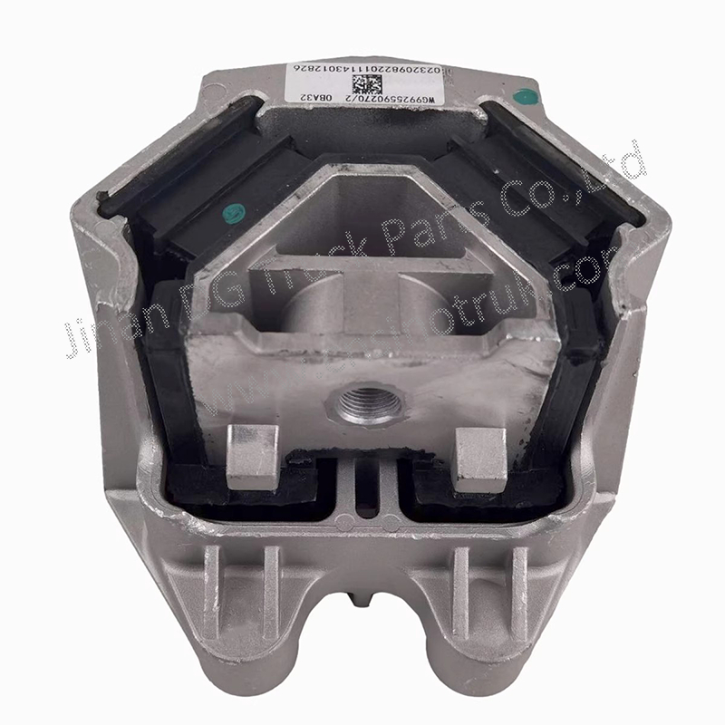 まっちゃん SINOTRUK Engine Mount WG9925590270 - Heavy-Duty Truck Parts