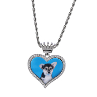 Collier personnalisé avec pendentif photo en forme de couronne de cœur, de haute qualité, vente directe d'usine 2023, dernière tendance, sublimation d'image