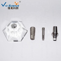 Modèle d'implant dentaire stéréoscopique Dents et modèle dentaire Modèle d'implant dentaire pour les applications en sciences médicales