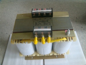 Transformateur automatique à trois phases 18kva, entrée 50-60Hz, sortie 380V 200V - Product Image 4