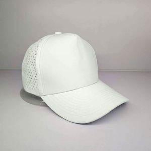 Casquettes 5 panneaux en gros avec logo personnalisé, casquette de golf perforée imperméable, casquette de baseball imperméable avec logo PVC personnalisé - Product Image 1