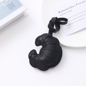 Porte-clés en cuir fait main multi-couches avec patch en corne, pendentif à double couture pour sacs à dos d'étudiants - Product Image 2