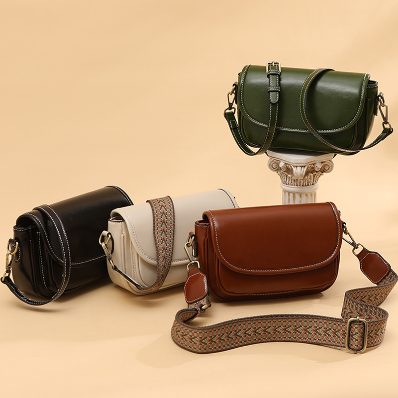 Custom Small Retro Minimalist PU Leather