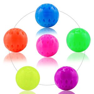 ลูกบอลบีบคลายเครียด TPR รูปทรงรังผึ้ง เด้งดึ๋ง นุ่ม ยืดหยุ่น ติดผนังได้ ลอยน้ำได้ ของเล่นฟิดเจ็ต - Product Image 4