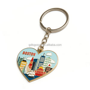 Porte-clés souvenir en métal émaillé en forme de cœur avec la silhouette de la ville de Boston, vente chaude, cadeau touristique américain - Product Image 1