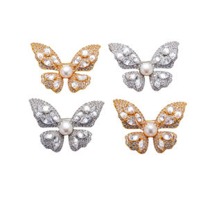 Broche élégante en perles d'eau douce de Zhuji Shanxia Lake, nouvelle collection 2024, avec un ensemble de diamants personnalisable pour accessoires de costume personnalisés - Product Image 5