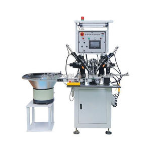 Machine automatique de découpe de joints toriques en caoutchouc pour joints d'étanchéité à l'huile de type sous vide - Product Image 1