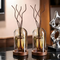 Flacon diffuseur d'arômes en verre transparent rond personnalisé de luxe, 130 ml, 200 ml, avec base en bois pour la décoration de la maison