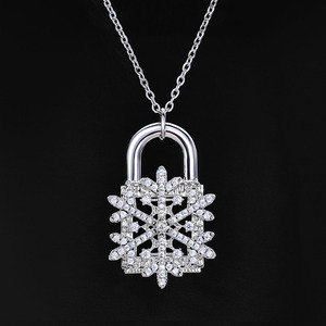 Colgantes de Candado con Diseño de Copo de Nieve Personalizados, con Moissanita VVS Engastada, de Plata 925 Bañada en Oro Real, con Acabado Iced, Pasa el Test de GRA, Fabricante B2B - Product Image 2