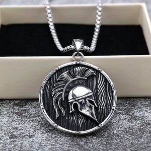 Colgante de Casco Espartano de Acero Inoxidable, Forma de Escudo, Collar Unisex, Amuleto, Regalo, Joyería - Product Image 3