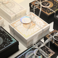 Boîte cadeau Saint-Valentin avec couvercle et plateau, motif constellations, grande taille, étiquette bronzée, papier spécial rectangulaire