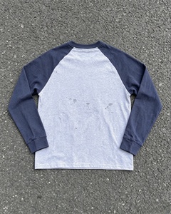 เสื้อยืดแขนยาวผู้ชาย JME สีเทา-น้ำเงินกรมท่า คอกลม ผ้าคอตตอนเจอร์ซีย์ สไตล์ลำลอง พิมพ์ลายตัวอักษร โลโก้ด้านหน้า ทรงปกติ - Product Image 2