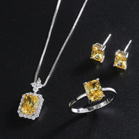 Simulation populaire jaune Zircon diamant à haute teneur en carbone petites boucles d'oreilles carrées pendentif anneau en laiton ensemble de bijoux pour les femmes pour les mariages