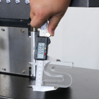Cintreuse de lettres à canal efficace Surface acrylique en alun plat Opération simple pour pliage de lettres en plastique PVC Nouveau noyau de moteur CNC
