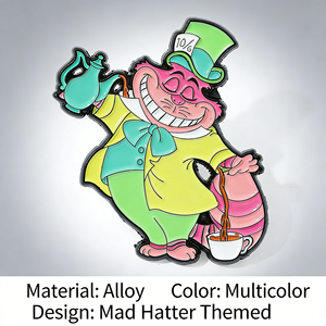 Spilla Personalizzata Gatto <span class=keywords><strong>Alice</strong></span> nel <span class=keywords><strong>Paese</strong></span> <span class=keywords><strong>delle</strong></span> <span class=keywords><strong>Meraviglie</strong></span>, Distintivo in Lega con Goccia d'Olio, Incisione su Metallo Placcato, per Borsa, Abbigliamento, Regalo, Anniversario, Laurea - Product Image 3