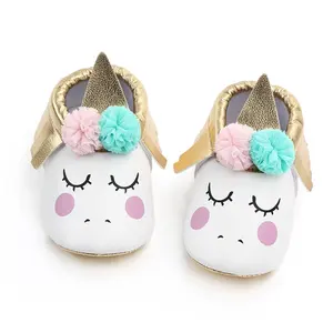 Toptan bebek sevimli Unicorn peluş ayakkabı terlik ucuz düşük MOQ güzel bebek yürümeye başlayan kız ayakkabı