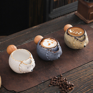 <span class=keywords><strong>Tasse</strong></span> en céramique créative en forme d'éléphant et de hérisson de 280ml avec manche en bois vintage pour thé et café pour une utilisation au restaurant - Product Image 5