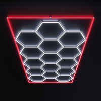 Lampe hexagonale de luxe en nid d'abeille de vente d'usine lumière LED détaillant des lumières pour la lumière de travail hexagonale de garage de salle d'exposition de voiture