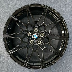 Nouveau moyeu de roue de voiture en fer avec système de freinage automatique, service OEM, incluant les pièces de roue et les verrous, fabriqué au Shandong, Chine, pièce de rechange - Product Image 3
