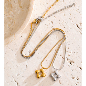 JINYOU 5215 Nuevo Collar con Colgante de Flor Chapado en Oro de Acero Inoxidable, Cadena Fina, Collar Exquisito para Uso Diario - Product Image 5