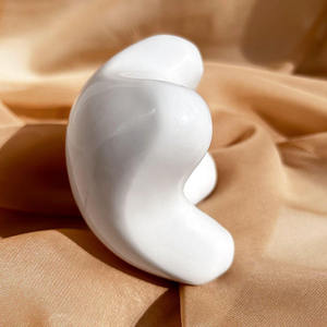 Masajeador de Cerámica Rosa con Forma de Corazón, Masajeador Manual Grande, Herramienta de Masaje Corporal de Cerámica Gua Sha para Masaje Facial - Product Image 4